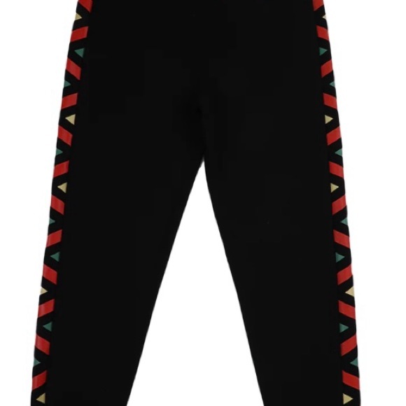 NWT MARVEL Wakanda Forever
Sweatpants/joggers Mens size Medium
Drawstring waist - Picture 5 of 11